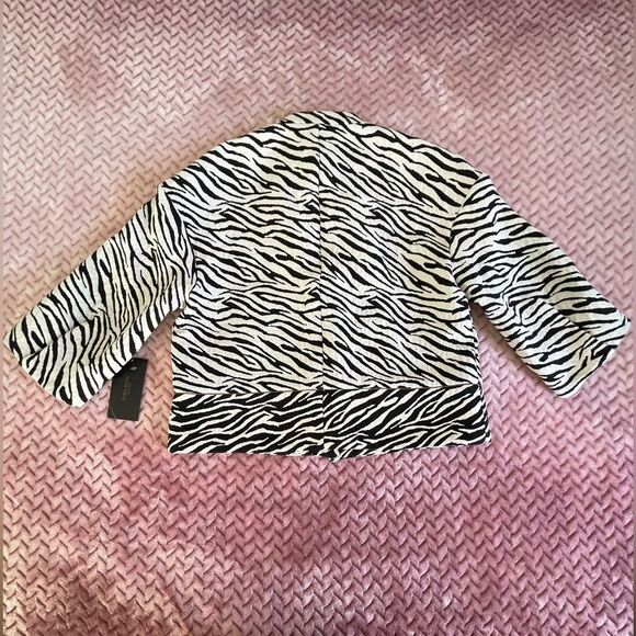 NWT Zara Basic Zebra Print Crop Blazer Womens Size S - Picture 5 of 7